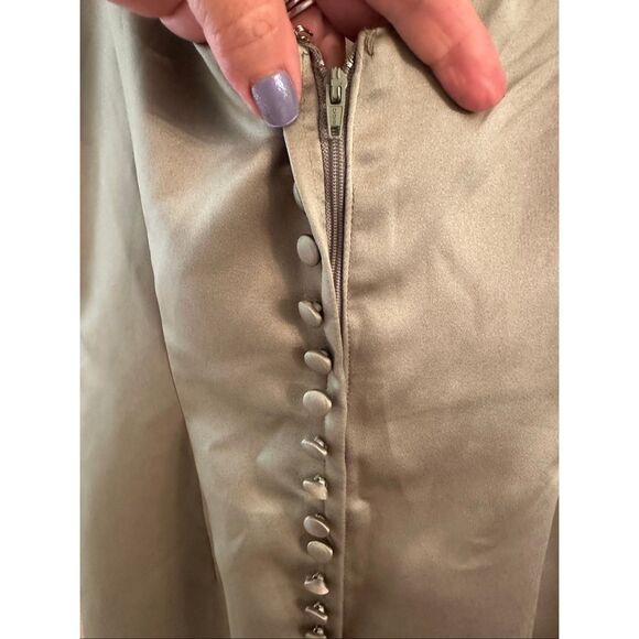 Satin sage, green gown - Picture 5 of 7